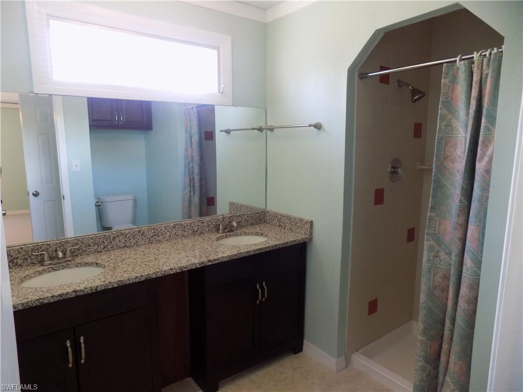 PEACEFUL PINES MOBILE VIL - Residential