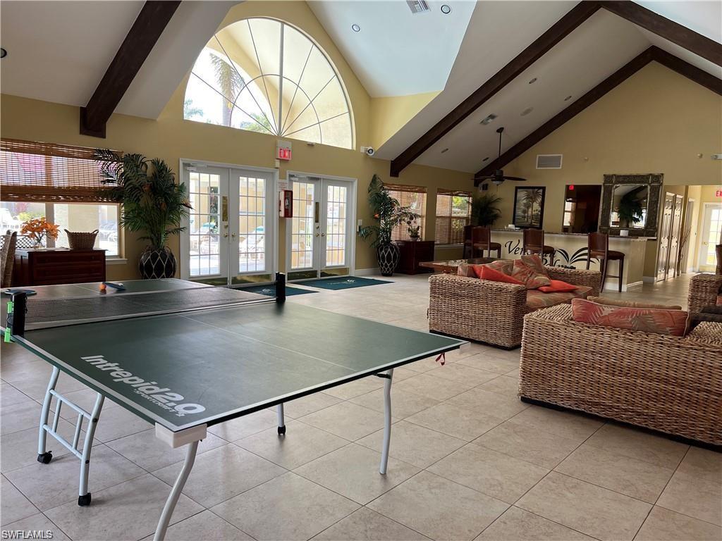 VENETIAN PALMS - Residential