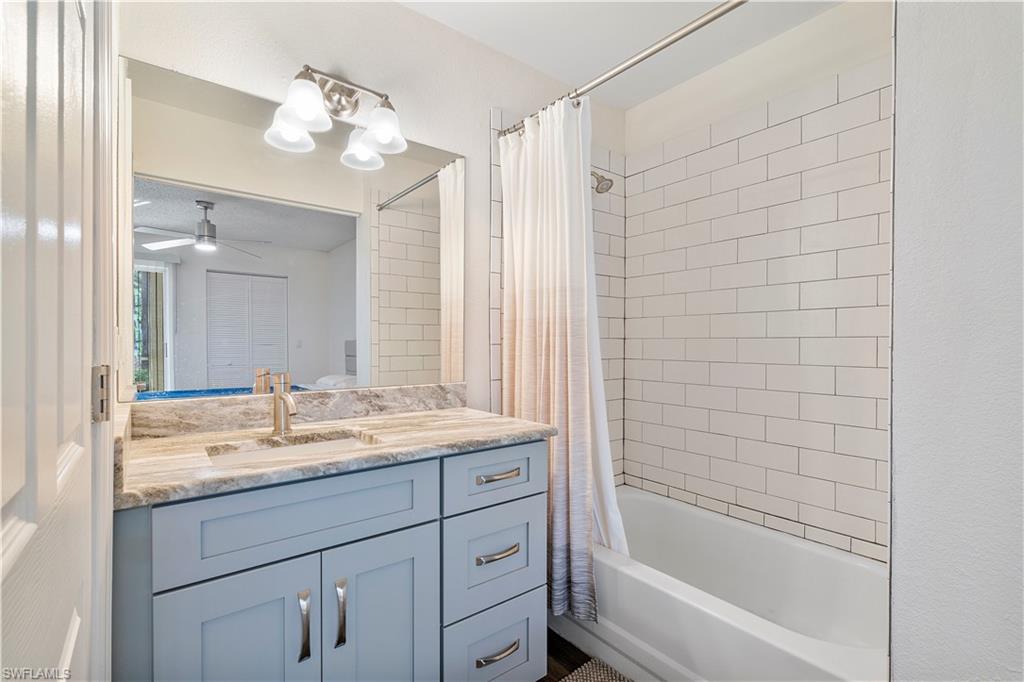 VENETIAN PALMS - Residential