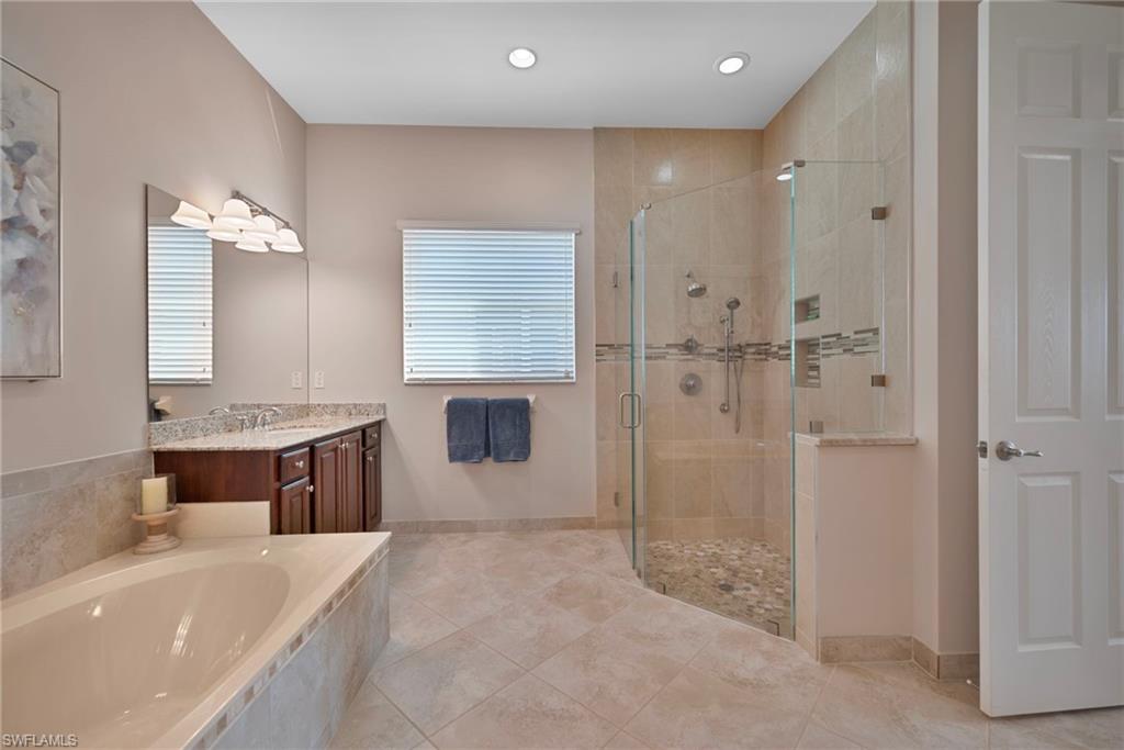 MARBELLA LAKES - Residential