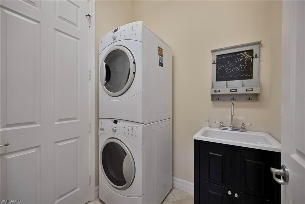 MARBELLA LAKES - Residential