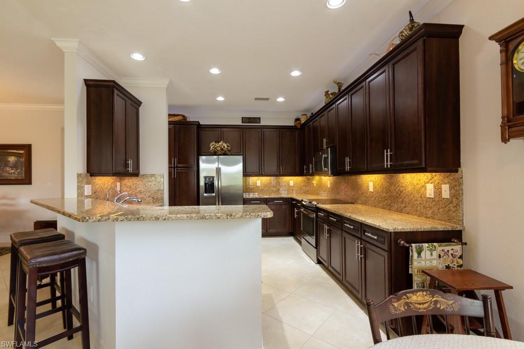 BOTANICA LAKES - Residential