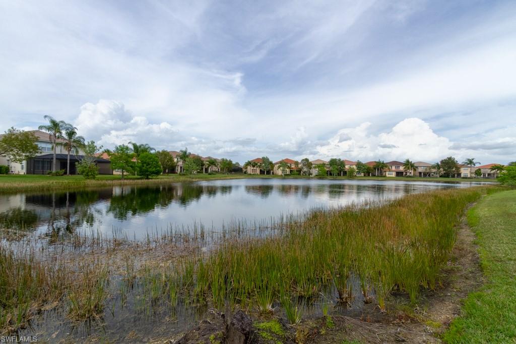 BOTANICA LAKES - Residential