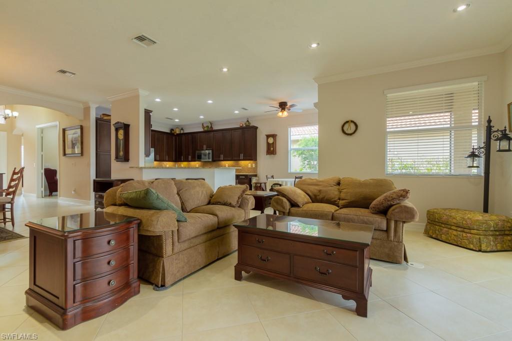 BOTANICA LAKES - Residential