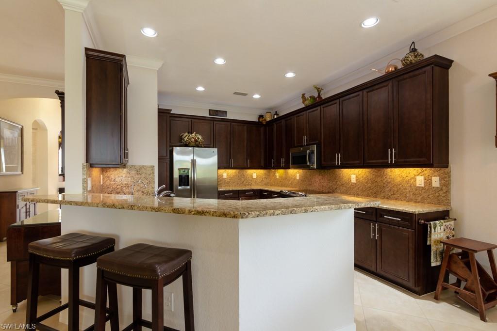 BOTANICA LAKES - Residential