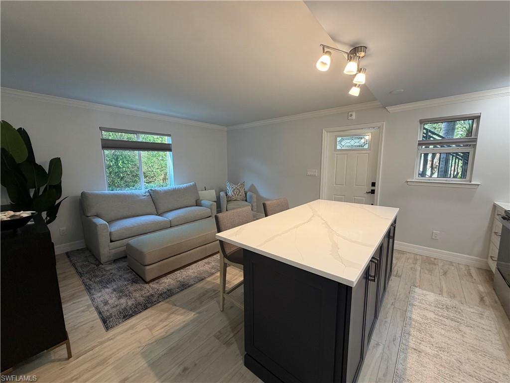 960 ON SEVENTH - Residential Lease