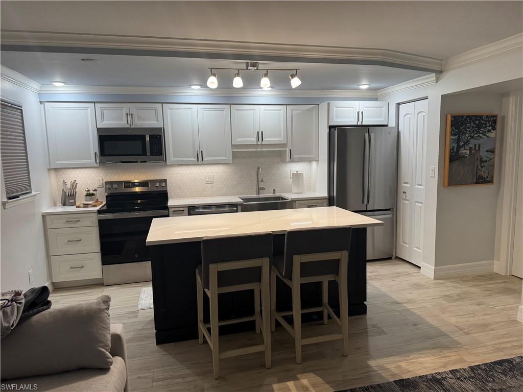 960 ON SEVENTH - Residential Lease