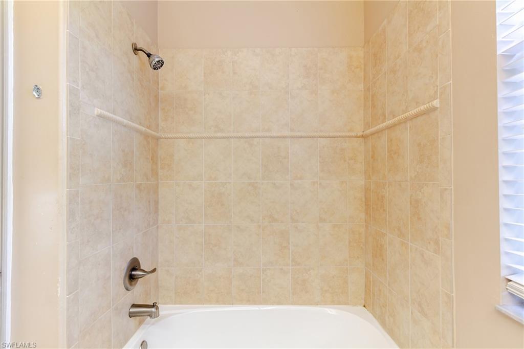 OLDE HICKORY GOLF & COUNTRY CLUB - Residential