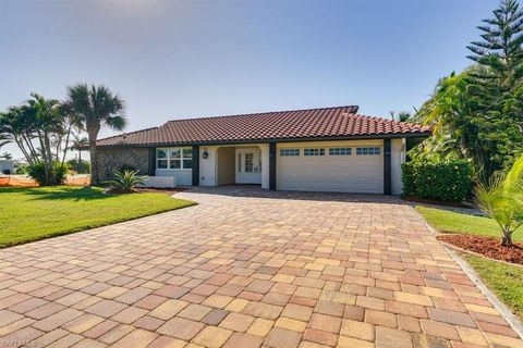 6359 Plumosa AVE FORT MYERS FL 33908
