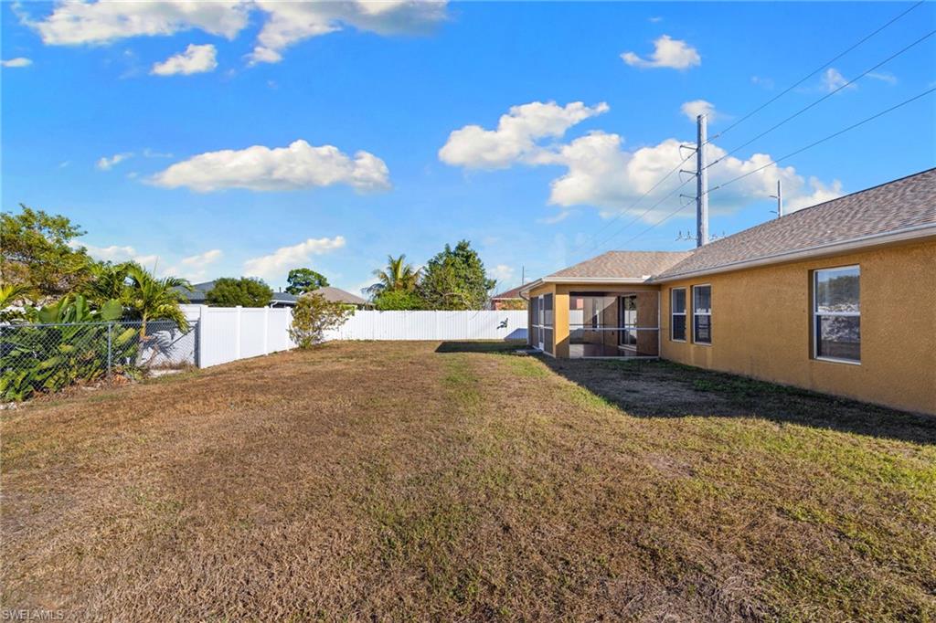 CAPE CORAL - Residential