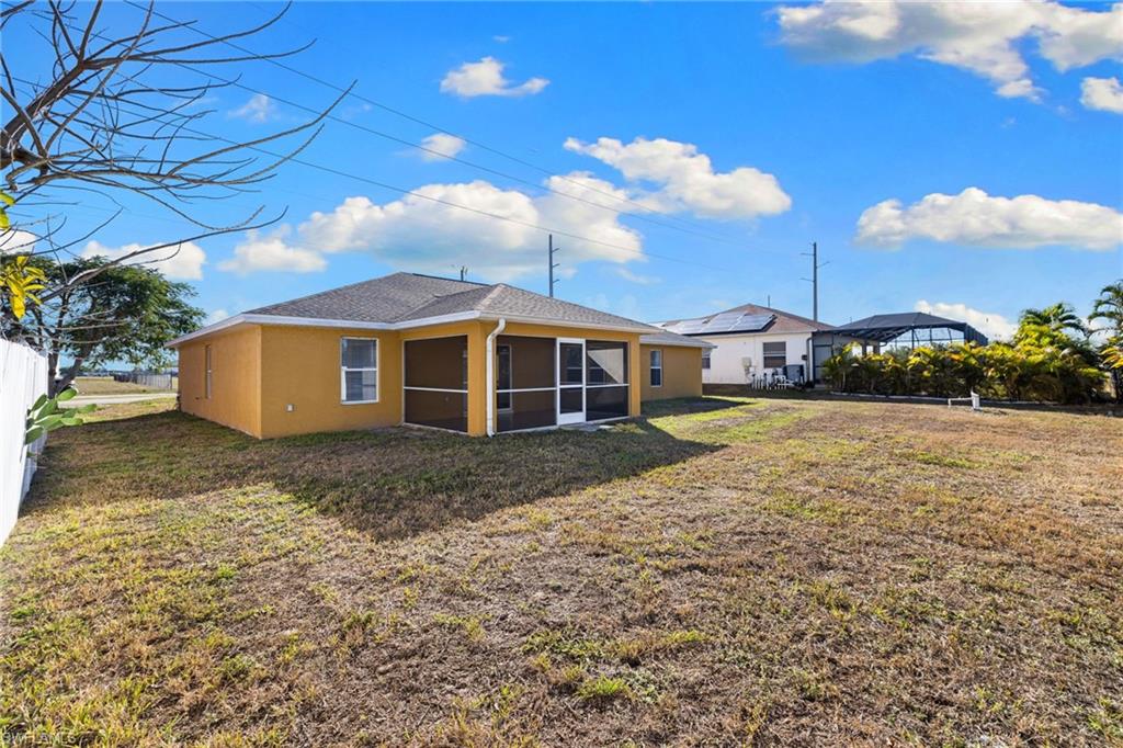 CAPE CORAL - Residential