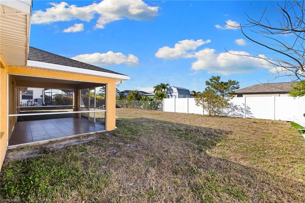 CAPE CORAL - Residential