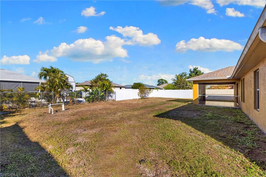 CAPE CORAL - Residential