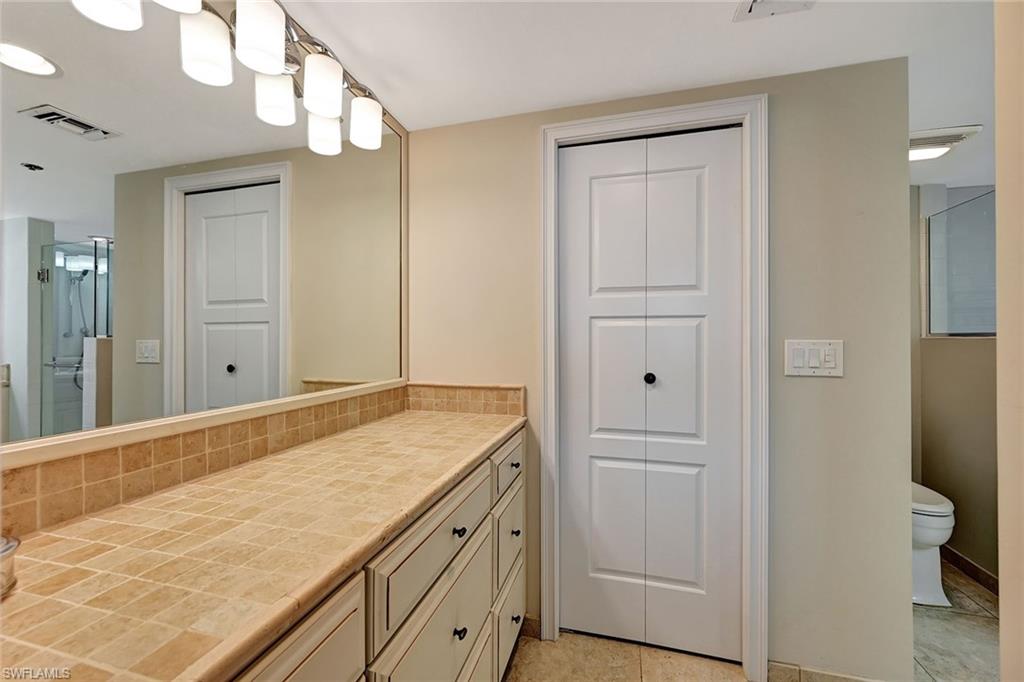 ST NICOLE - Residential Lease