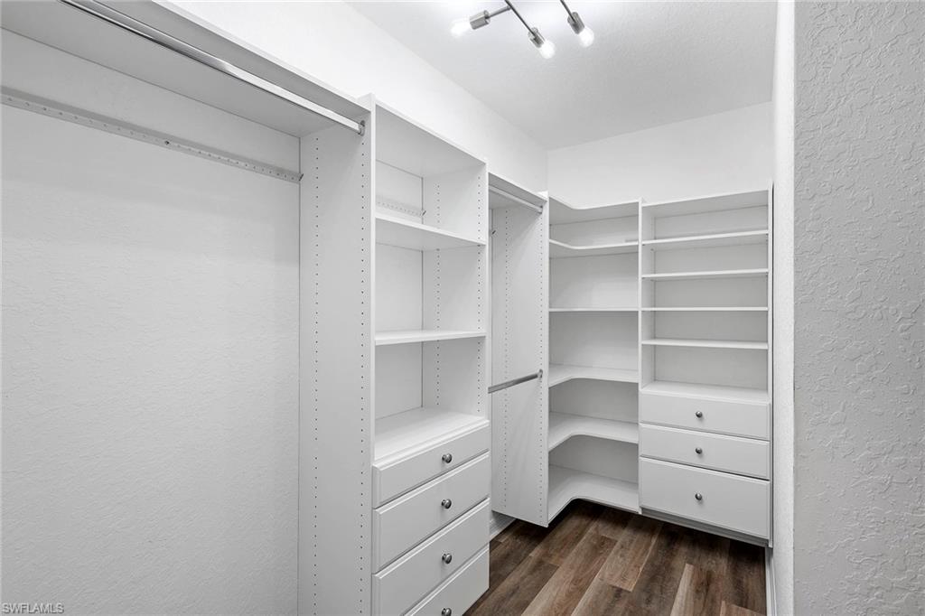 CATALINA ISLES - Residential