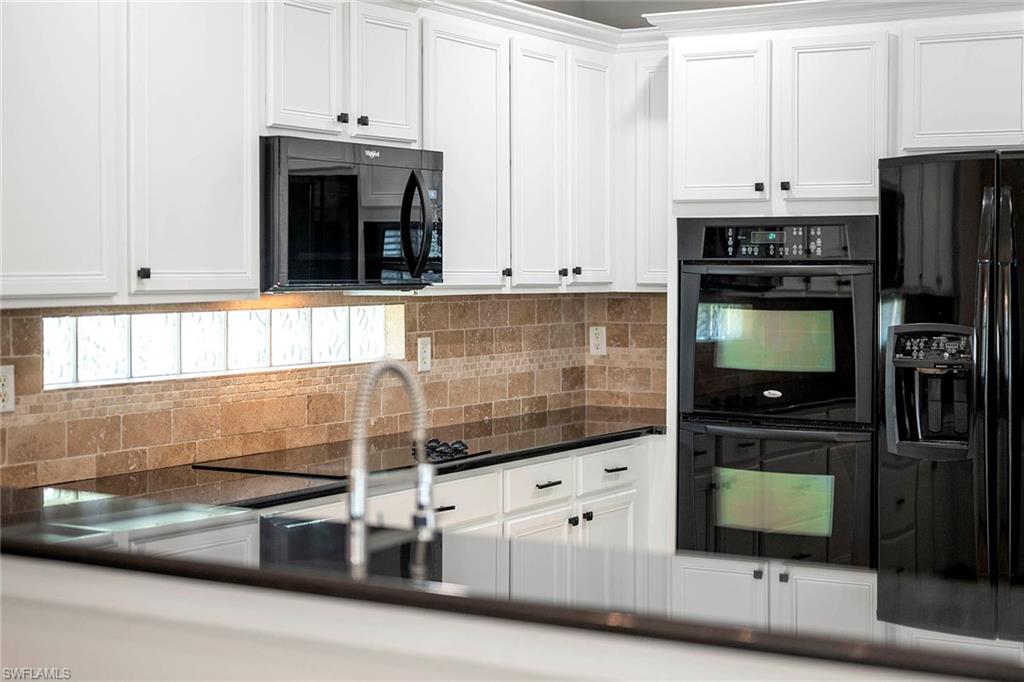 CATALINA ISLES - Residential