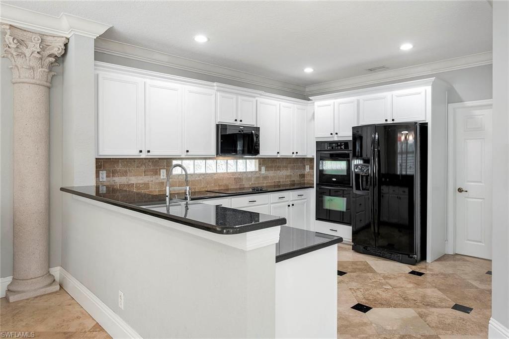 CATALINA ISLES - Residential