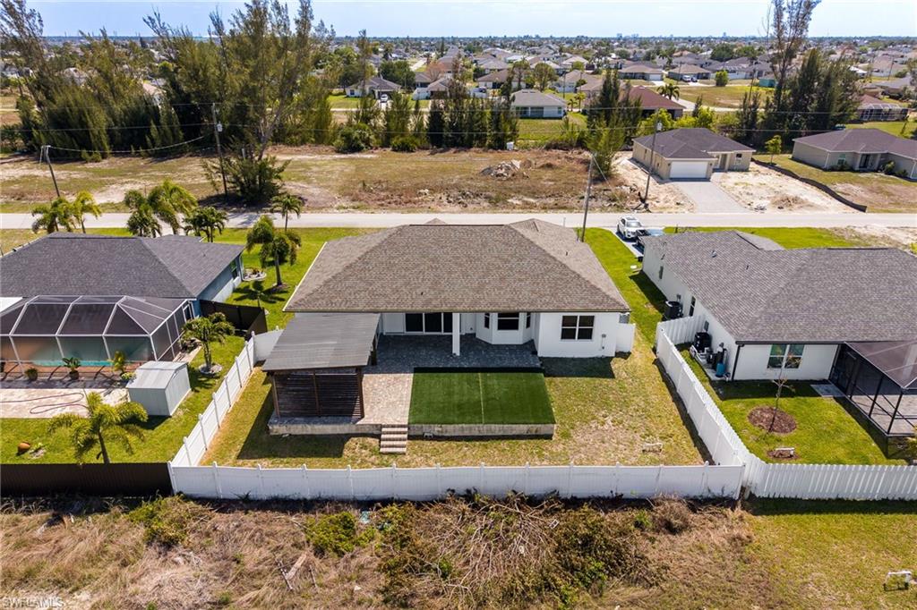 CAPE CORAL - Residential