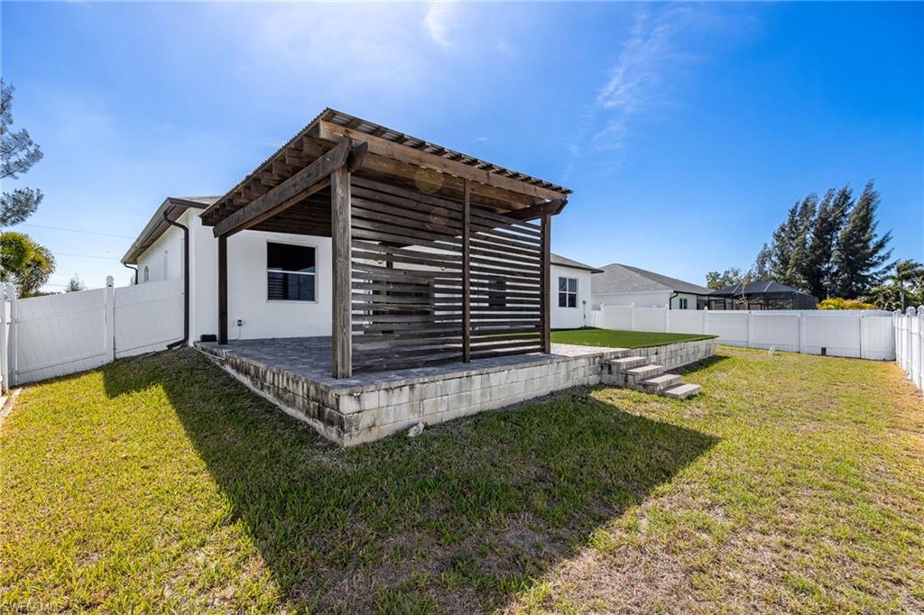 CAPE CORAL - Residential