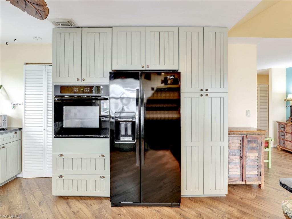 MARCO BEACH - Residential