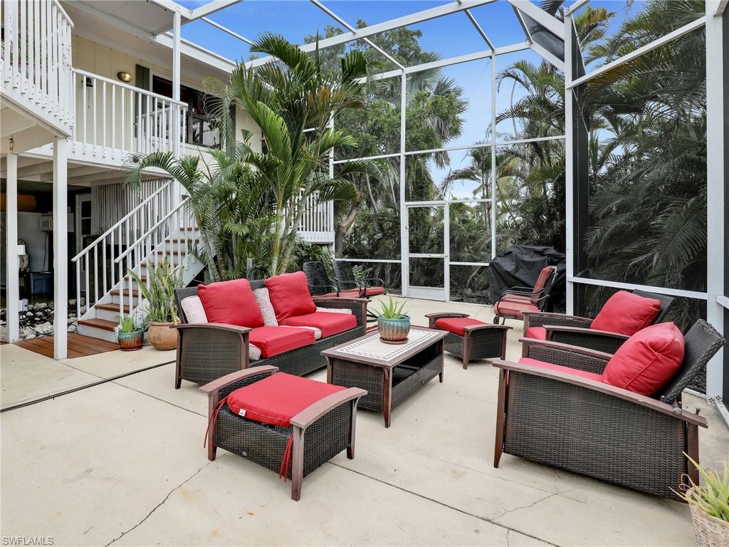 MARCO BEACH - Residential