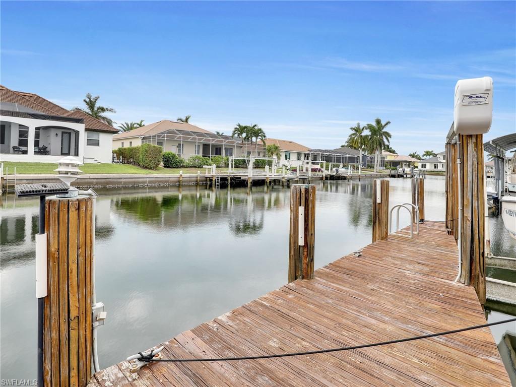 MARCO BEACH - Residential