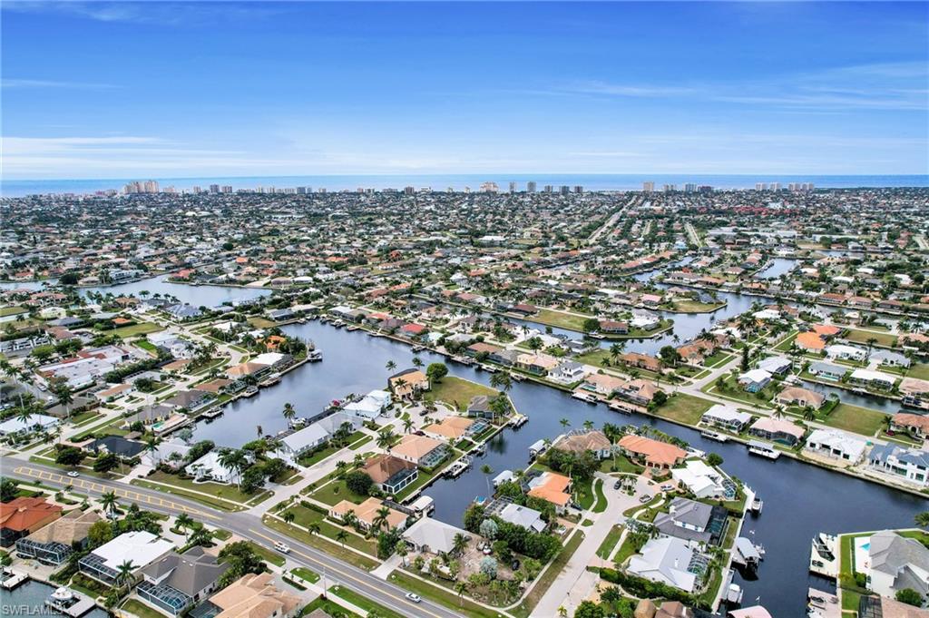 MARCO BEACH - Residential