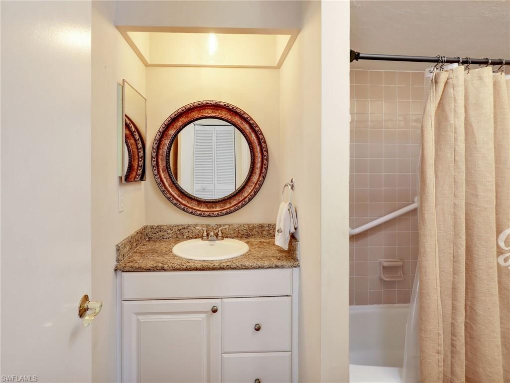 MARCO BEACH - Residential