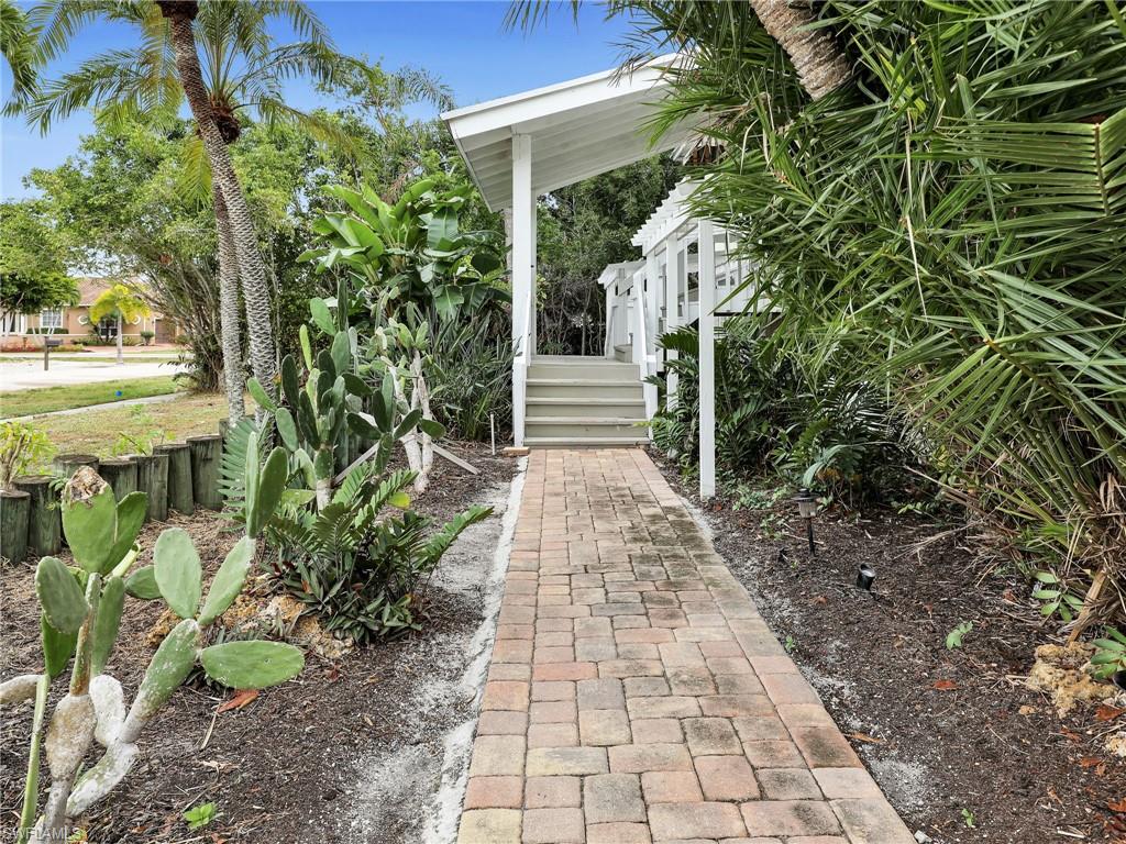 MARCO BEACH - Residential