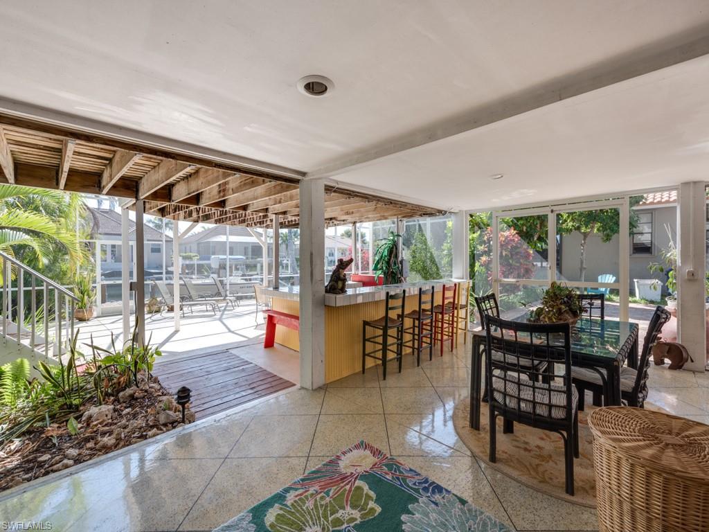 MARCO BEACH - Residential