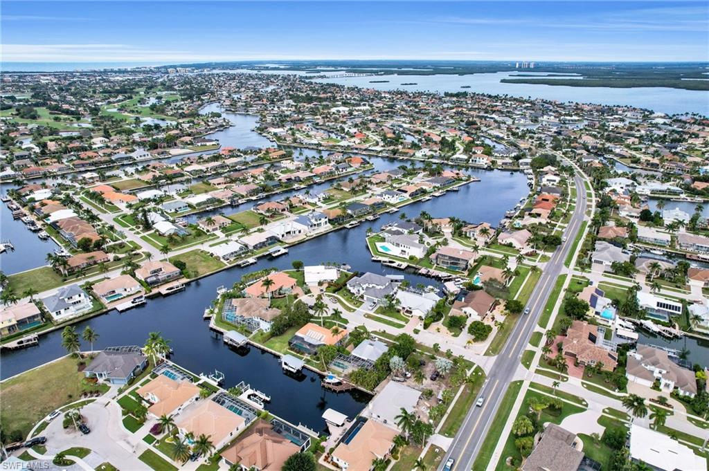 MARCO BEACH - Residential