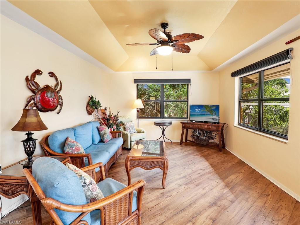 MARCO BEACH - Residential