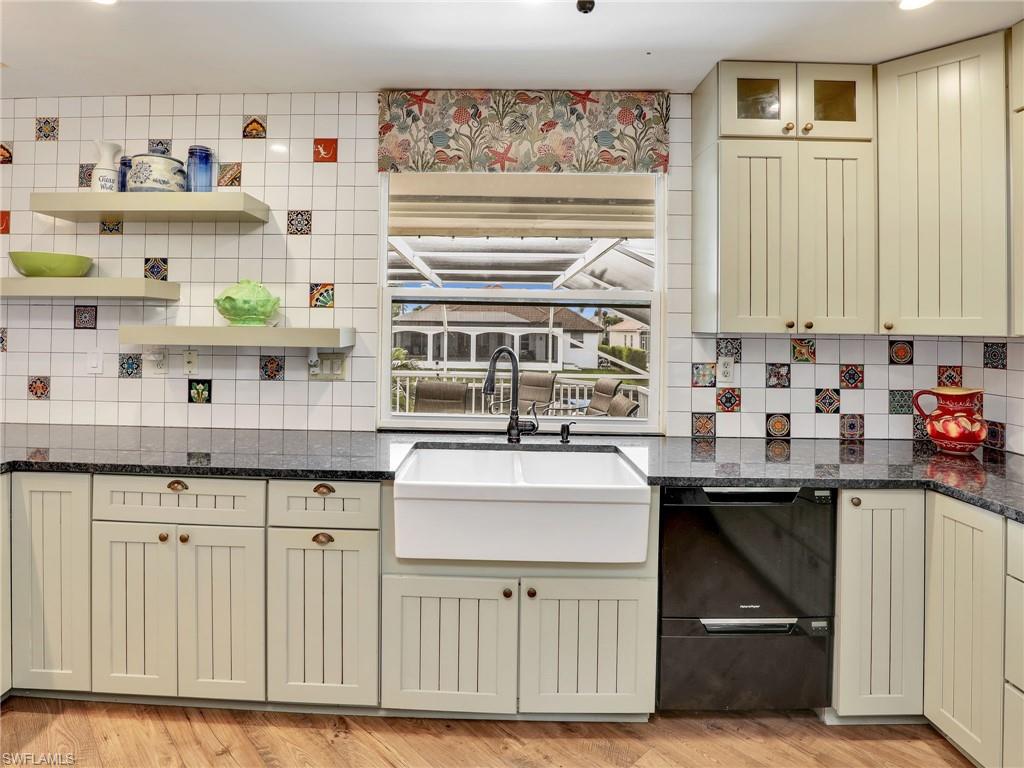 MARCO BEACH - Residential