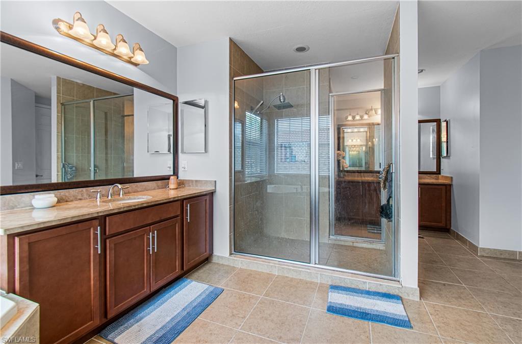 MARINA BAY - Residential