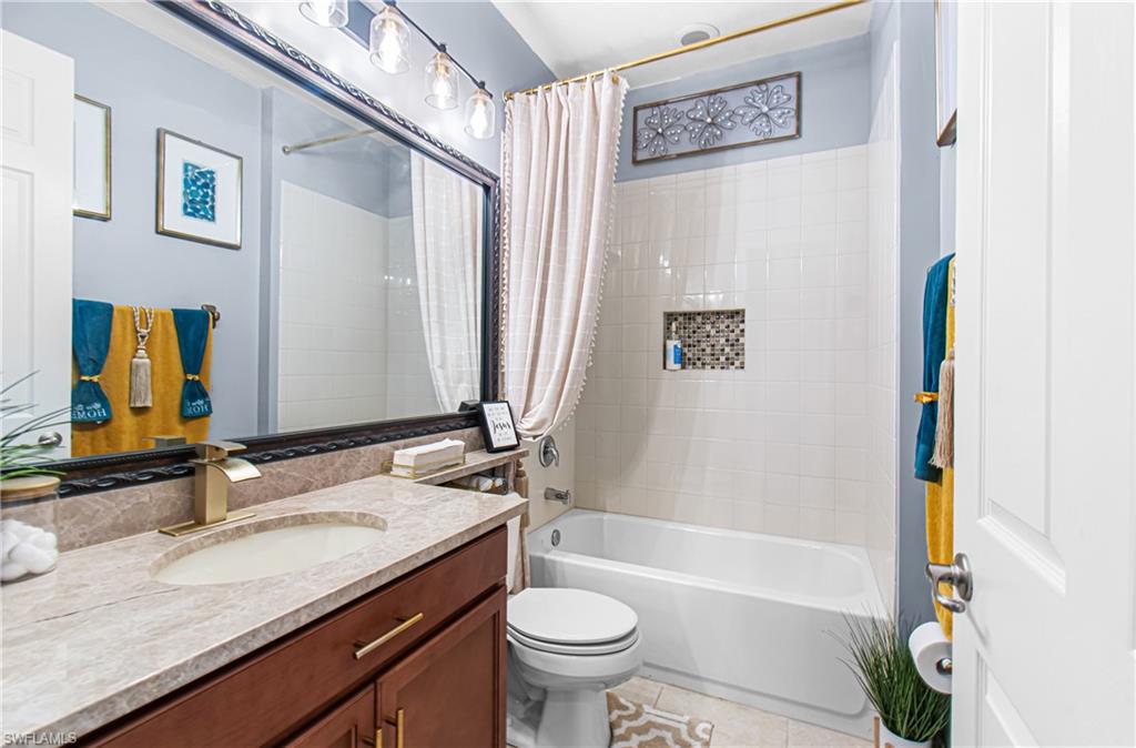 MARINA BAY - Residential