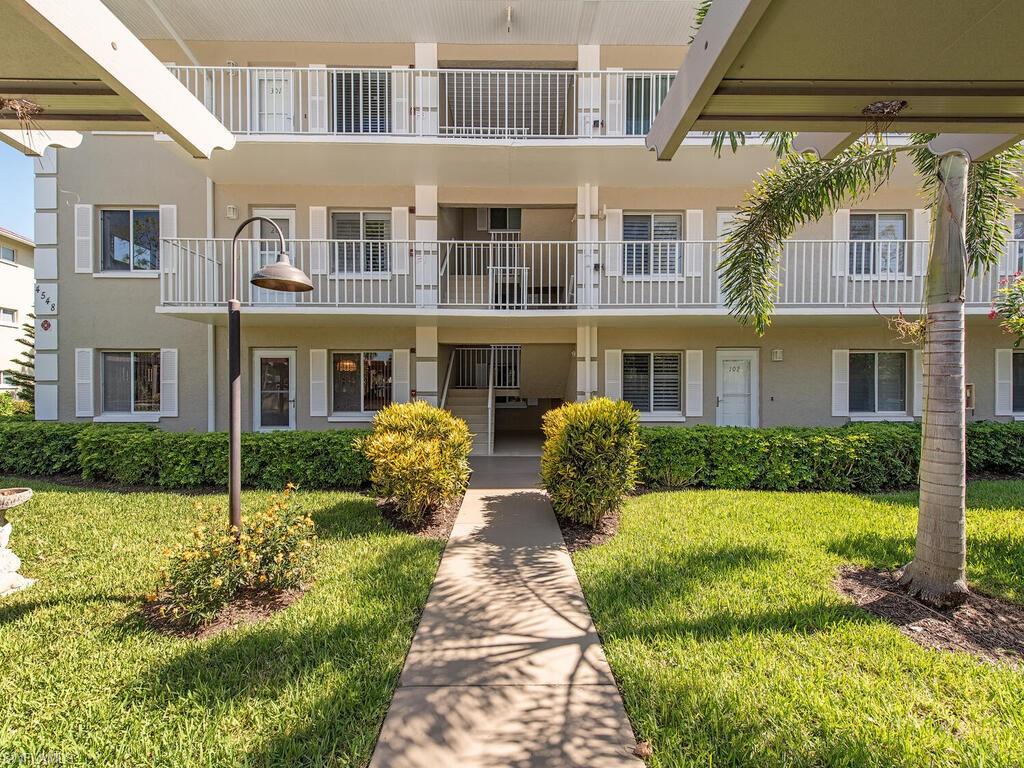 ANDOVER SQUARE - Residential