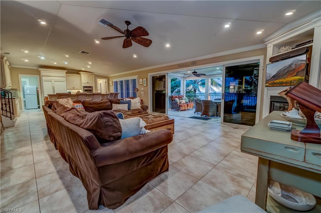 CAPTIVA BEACH - Residential