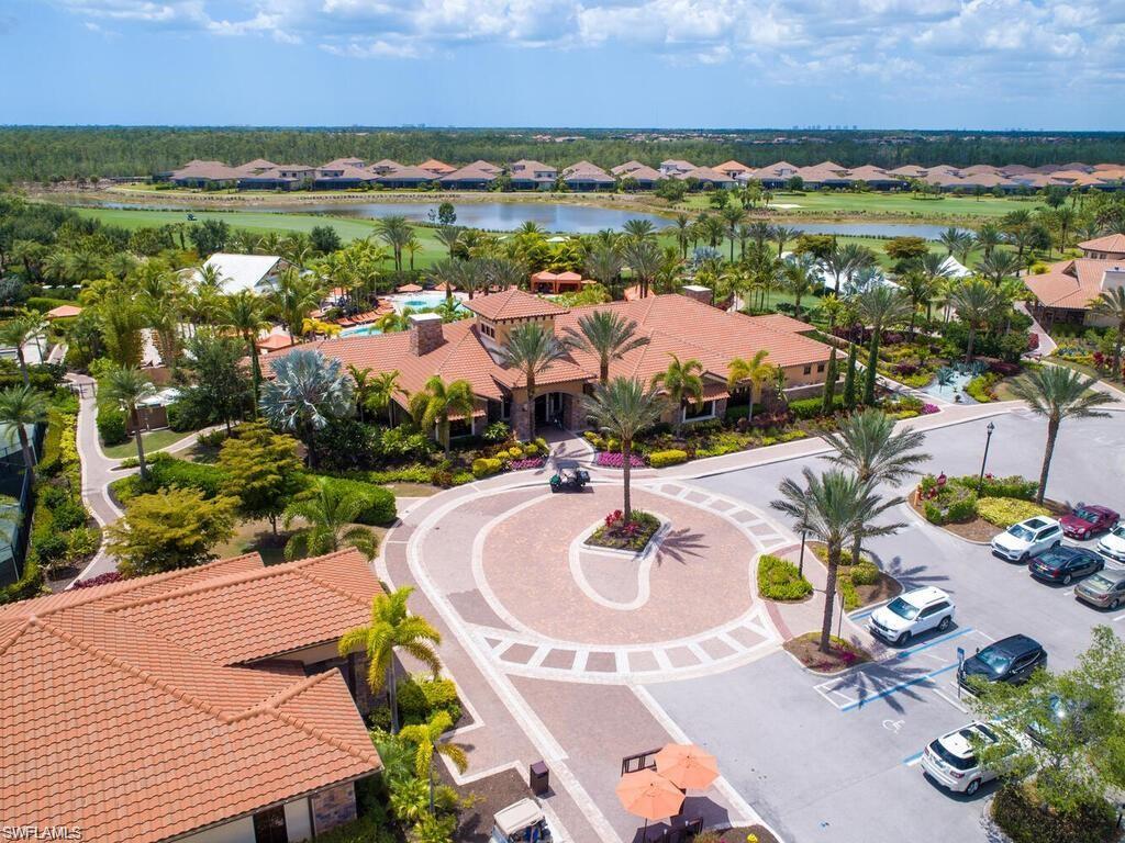 ESPLANADE - Residential Lease