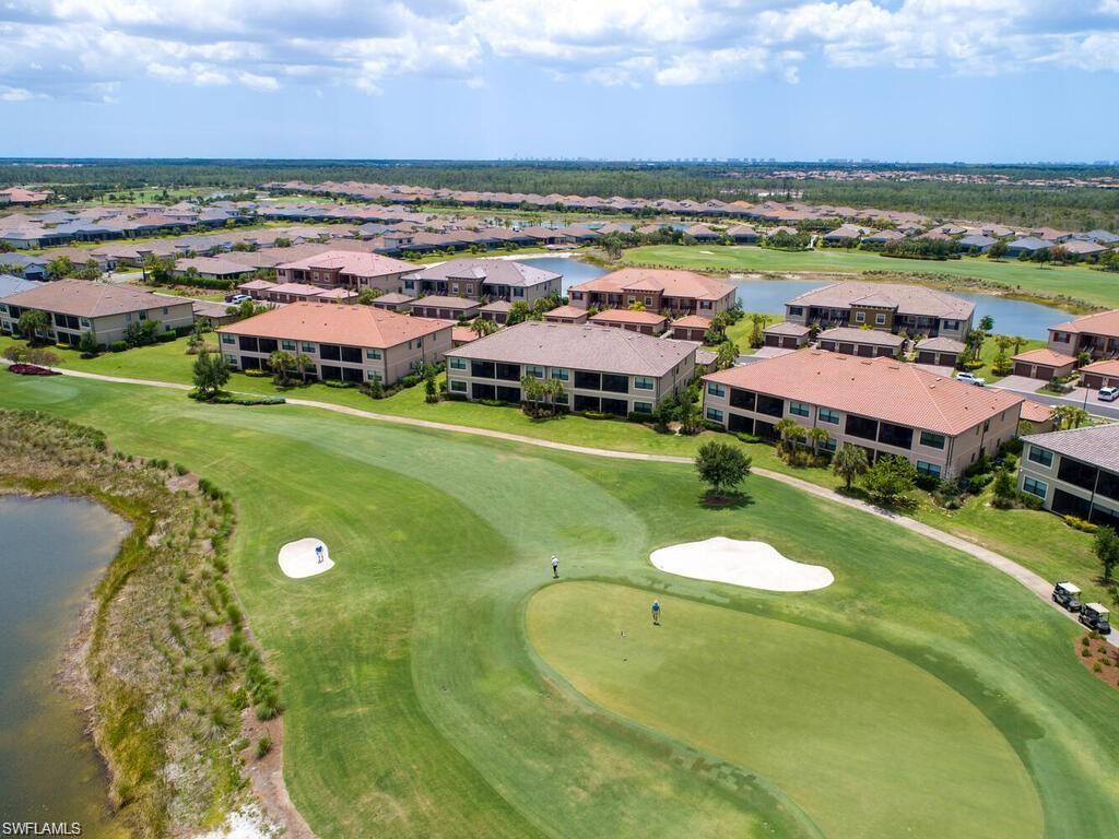 ESPLANADE - Residential Lease