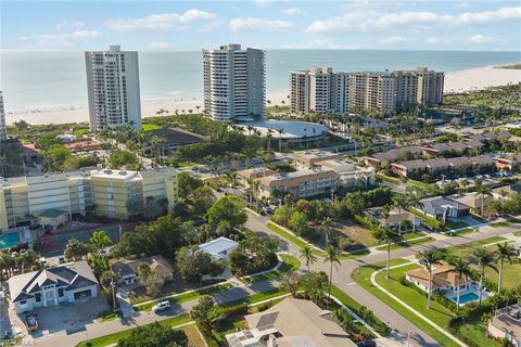 A home in MARCO ISLAND