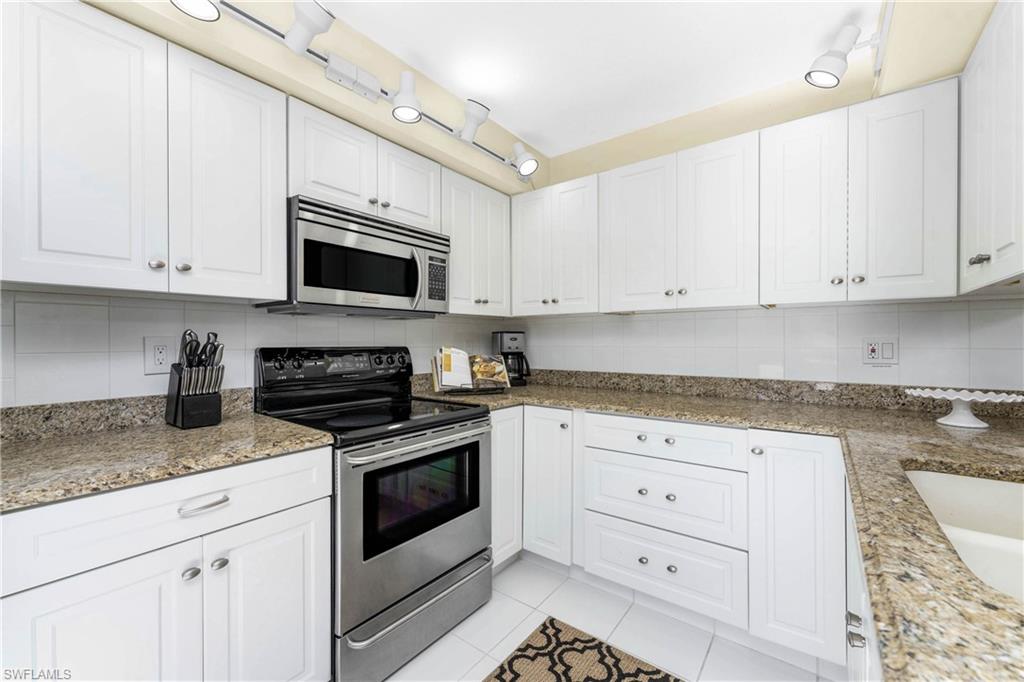 BURNT STORE MARINA - Residential