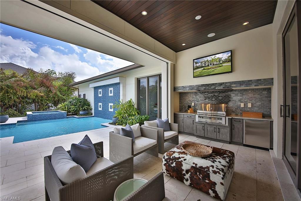 MOORINGS - Residential