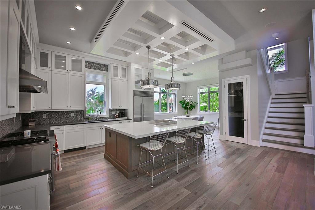 MOORINGS - Residential