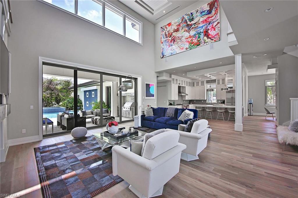 MOORINGS - Residential