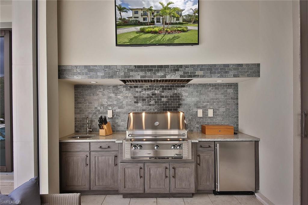 MOORINGS - Residential