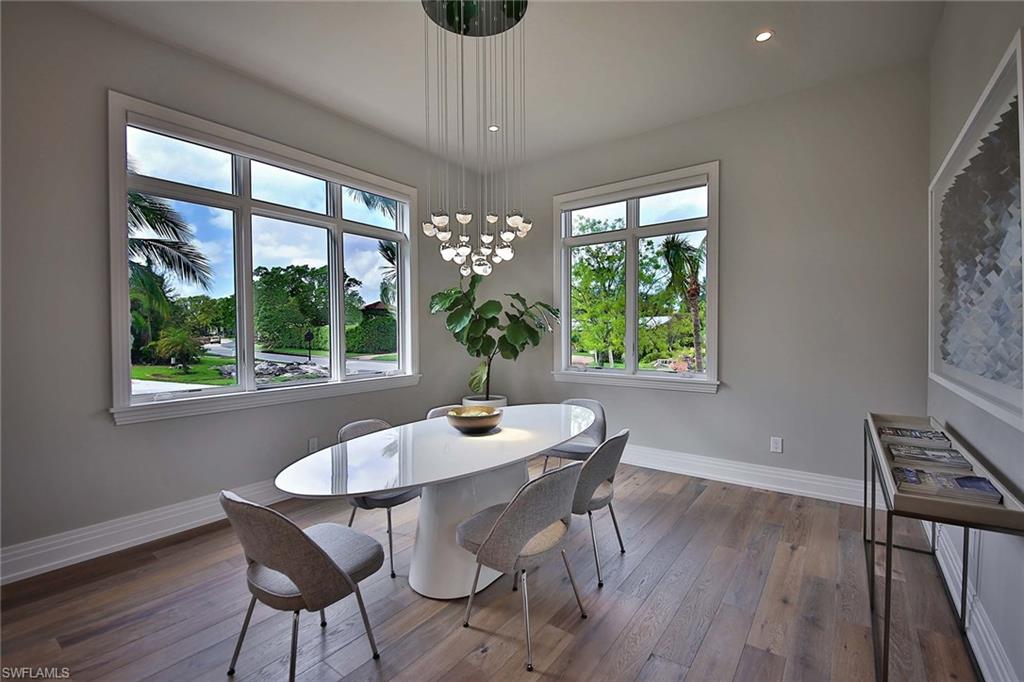 MOORINGS - Residential