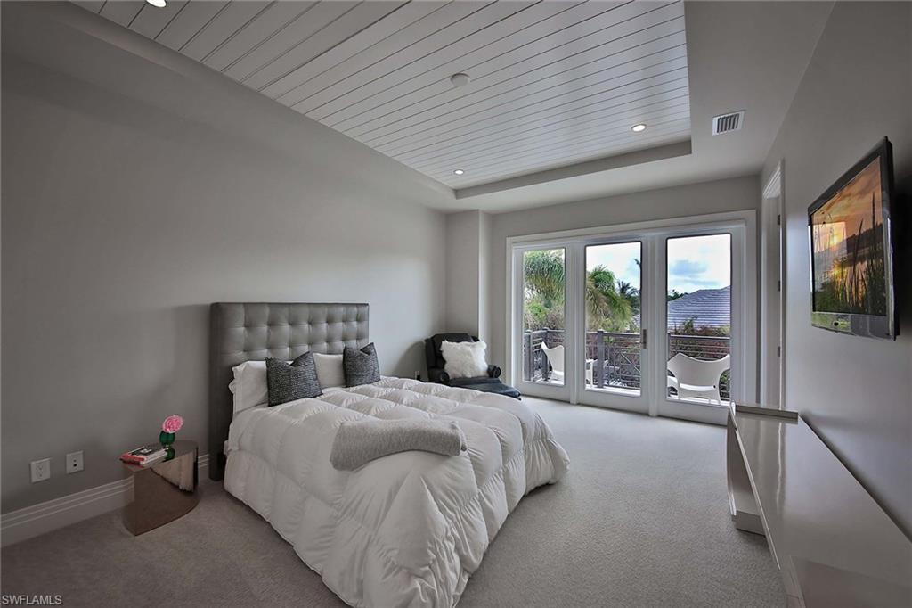 MOORINGS - Residential