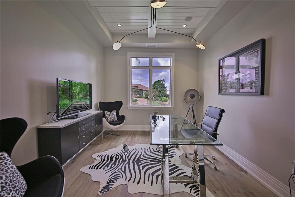 MOORINGS - Residential