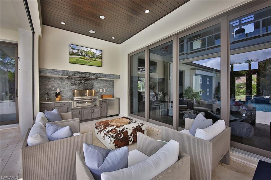 MOORINGS - Residential