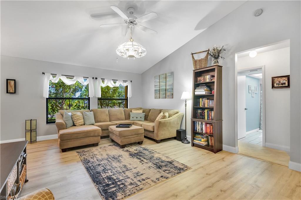 SAN CARLOS PARK - Residential